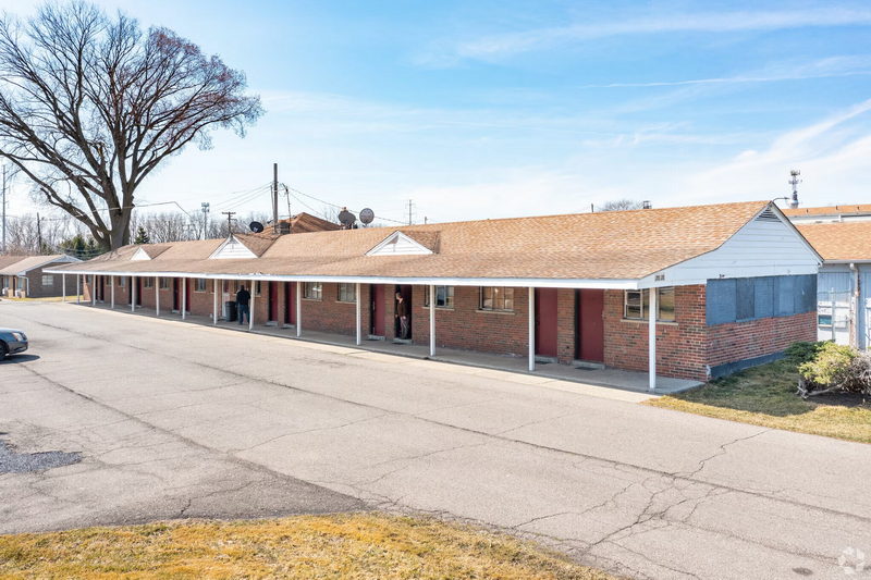 Del Rio Motel - Real Estate Photo (newer photo)